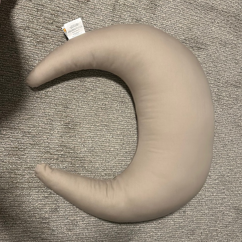 Snuggle me nursing pillow